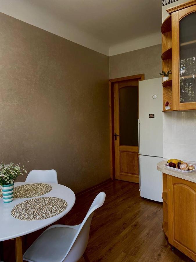 ריבנה Babylon Apartments On Soborna 2Rooms מראה חיצוני תמונה